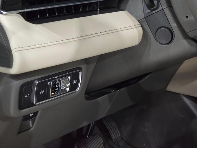 new 2025 Lincoln Nautilus car, priced at $56,102