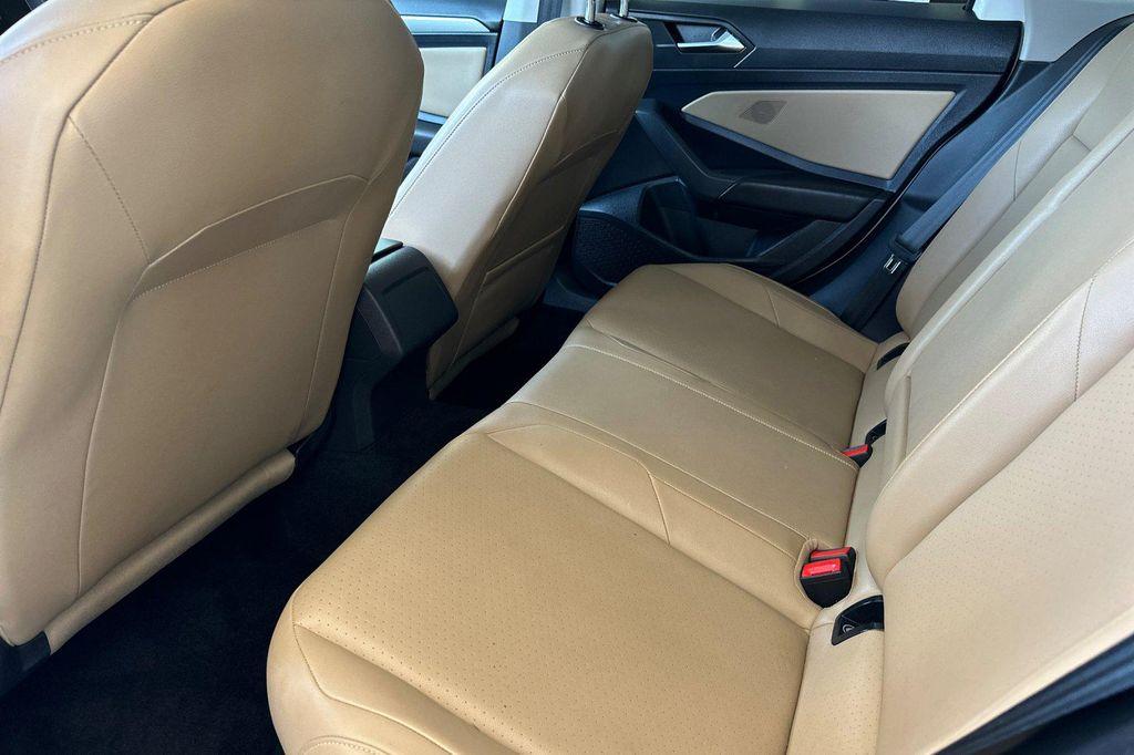 used 2019 Volkswagen Jetta car