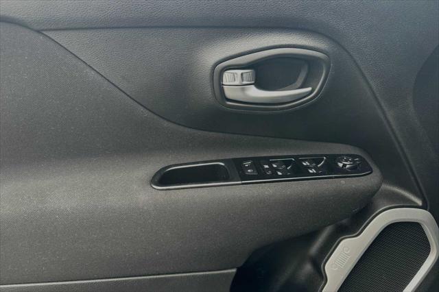 used 2020 Jeep Renegade car, priced at $18,995