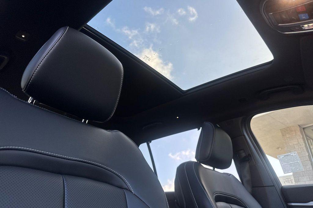 new 2025 Jeep Grand Cherokee L car, priced at $52,535