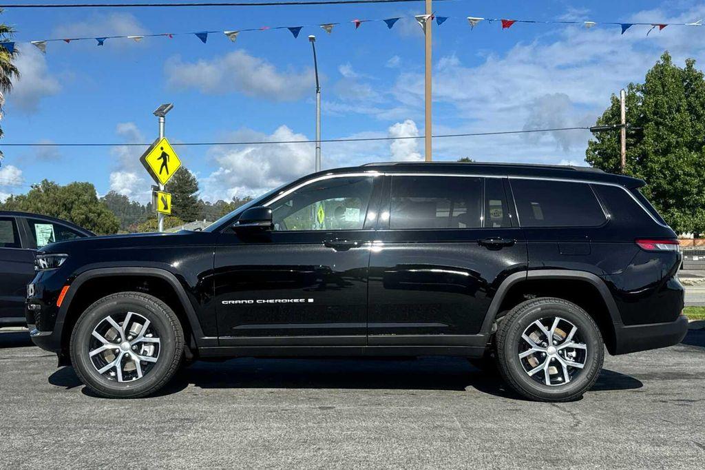 new 2025 Jeep Grand Cherokee L car, priced at $52,535