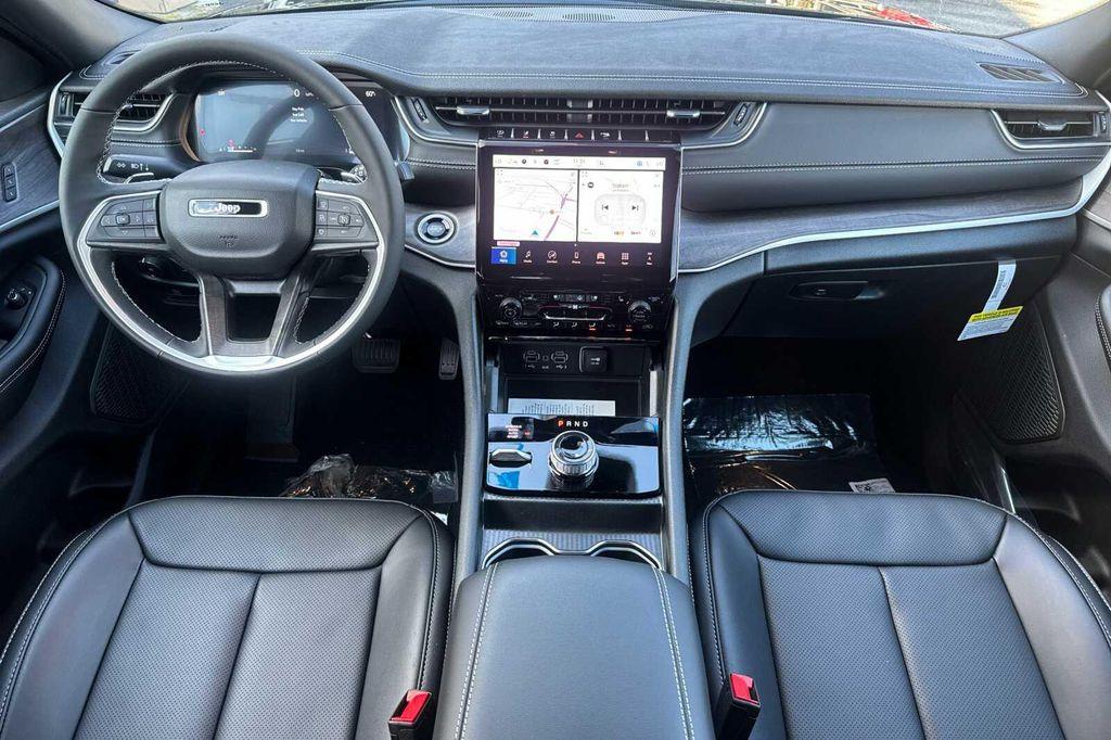 new 2025 Jeep Grand Cherokee L car, priced at $52,535