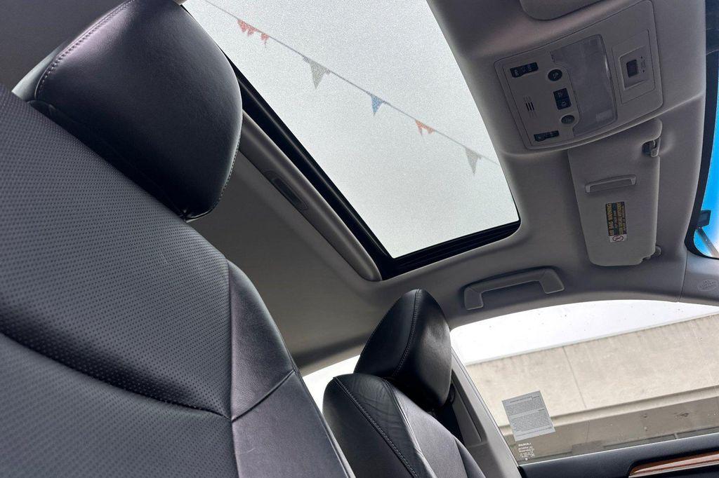 used 2014 Lexus ES 300h car, priced at $22,995