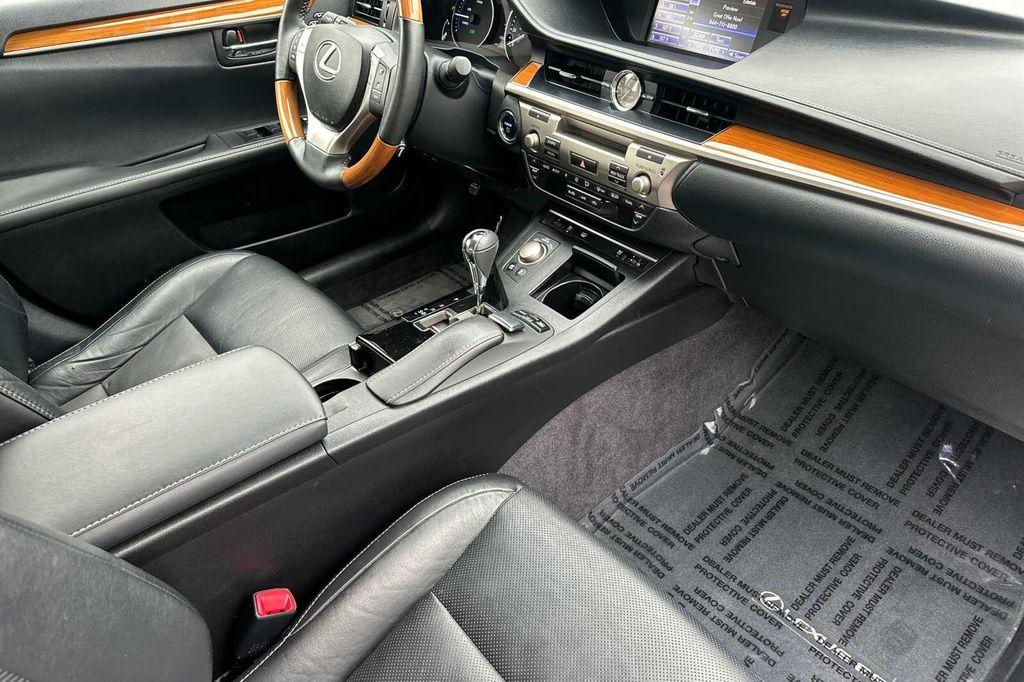 used 2014 Lexus ES 300h car, priced at $22,995