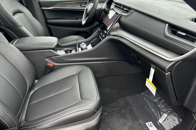 new 2025 Jeep Grand Cherokee L car, priced at $50,028