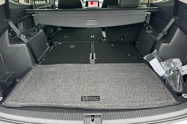 new 2024 Volkswagen Atlas car, priced at $49,995