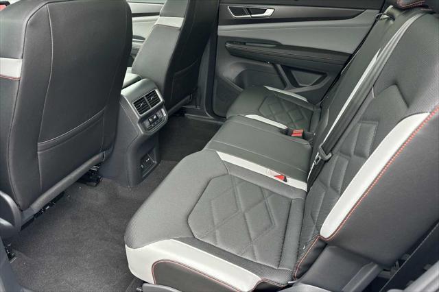 new 2024 Volkswagen Atlas car, priced at $49,995