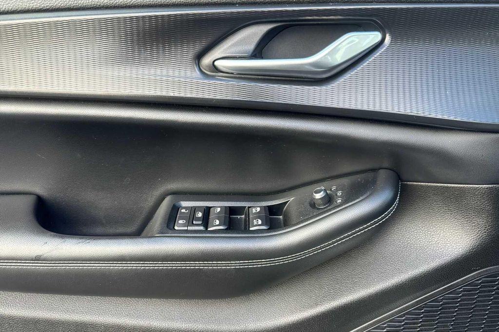 used 2023 Jeep Grand Cherokee L car, priced at $29,995