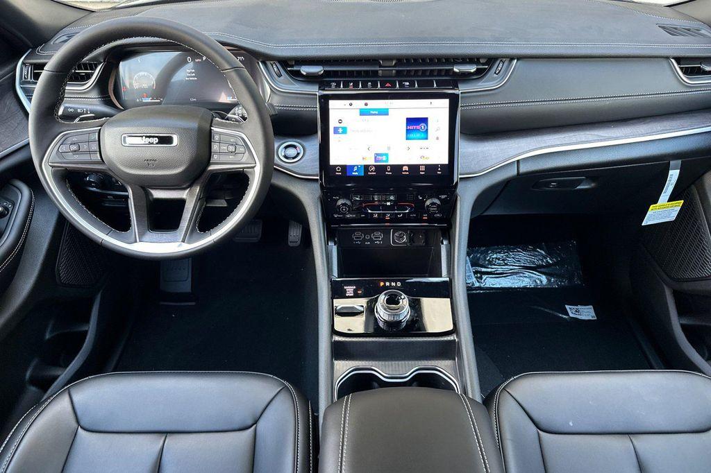 new 2025 Jeep Grand Cherokee car, priced at $51,480