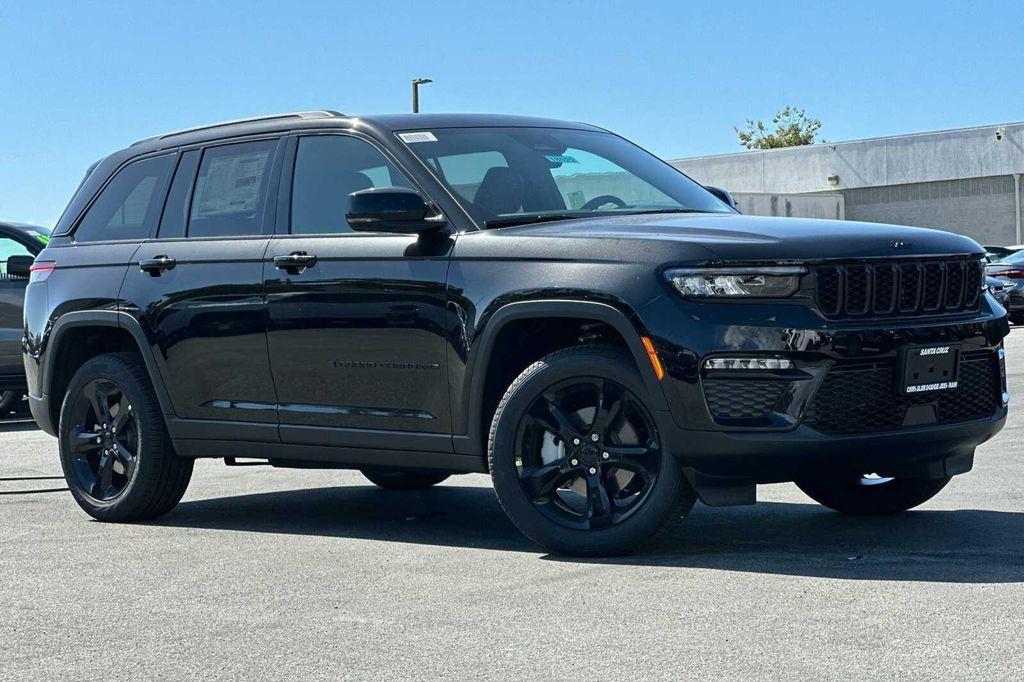new 2025 Jeep Grand Cherokee car, priced at $51,480