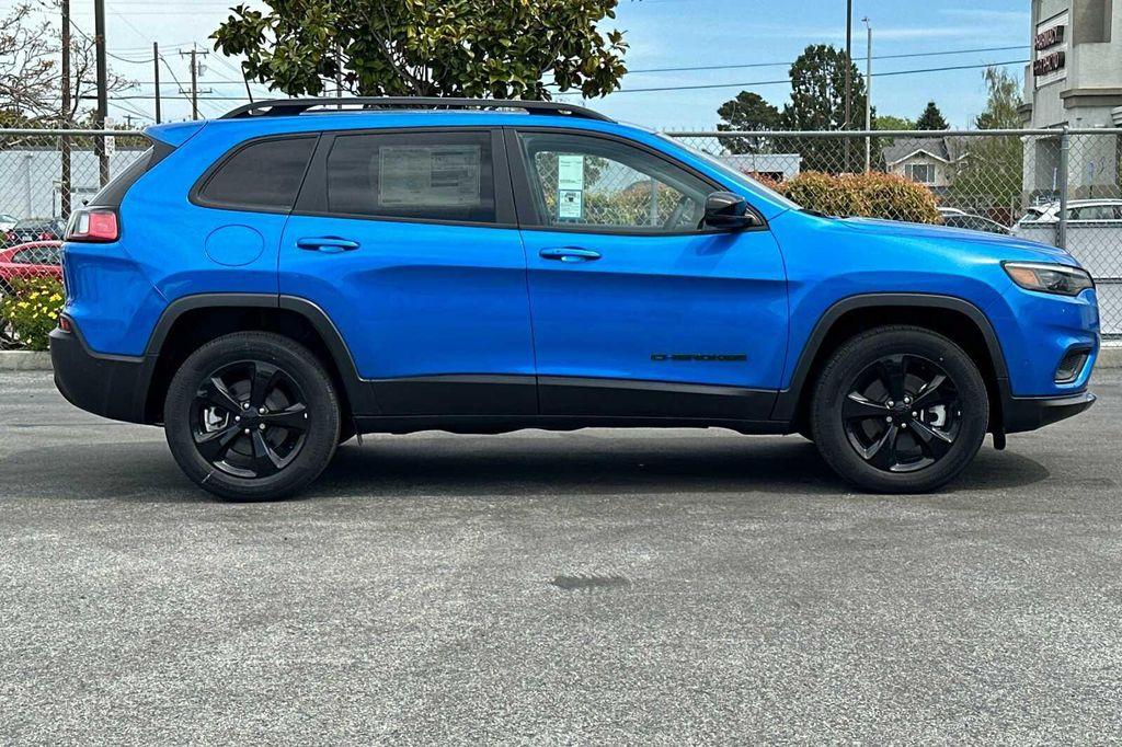 new 2023 Jeep Cherokee car, priced at $34,995