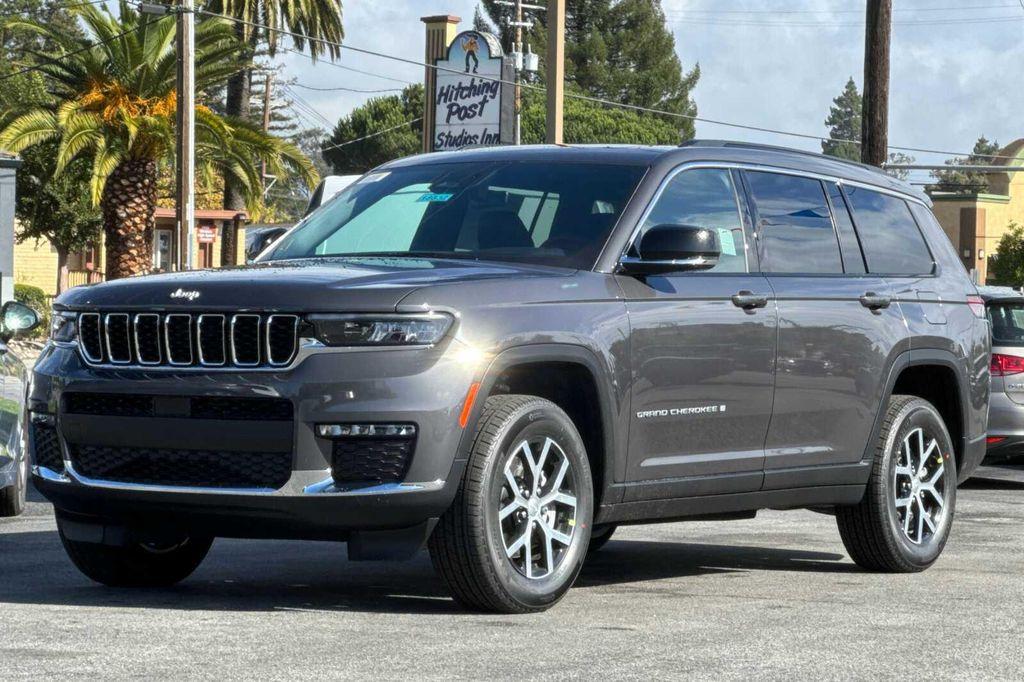 new 2025 Jeep Grand Cherokee L car, priced at $50,605