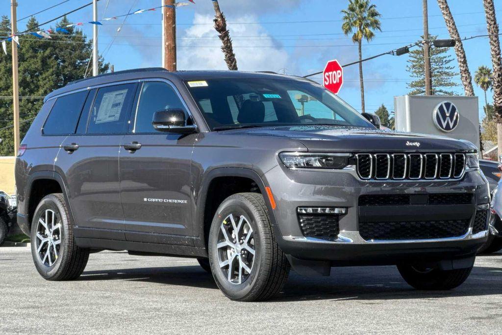 new 2025 Jeep Grand Cherokee L car, priced at $50,605