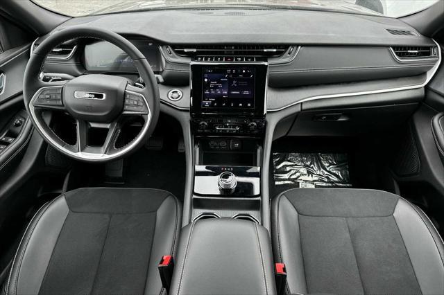 new 2024 Jeep Grand Cherokee car, priced at $41,995