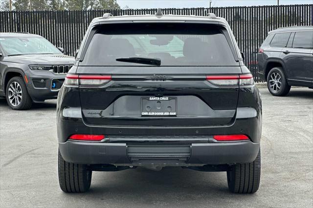 new 2024 Jeep Grand Cherokee car, priced at $41,995