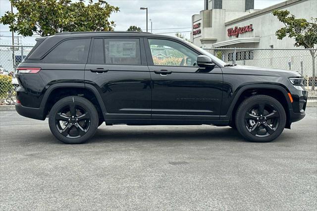 new 2024 Jeep Grand Cherokee car, priced at $41,995