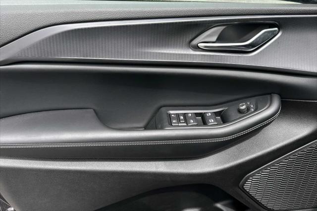 new 2024 Jeep Grand Cherokee car, priced at $41,995