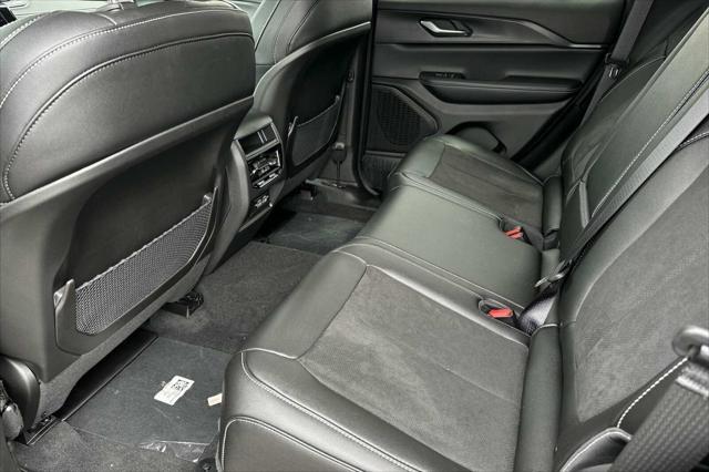 new 2024 Jeep Grand Cherokee car, priced at $41,995