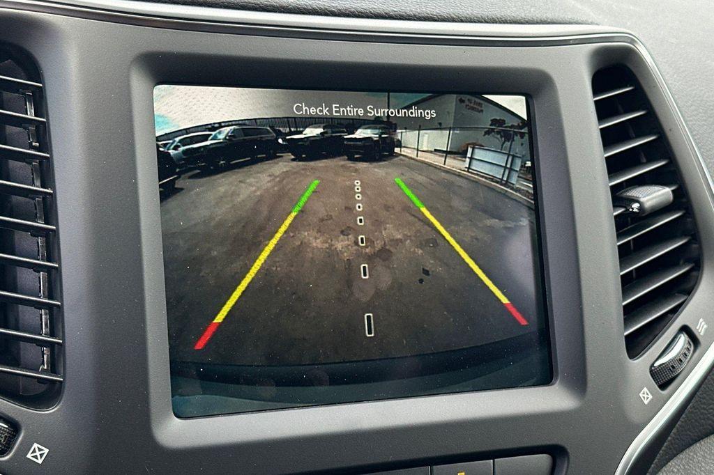 new 2023 Jeep Cherokee car, priced at $34,995