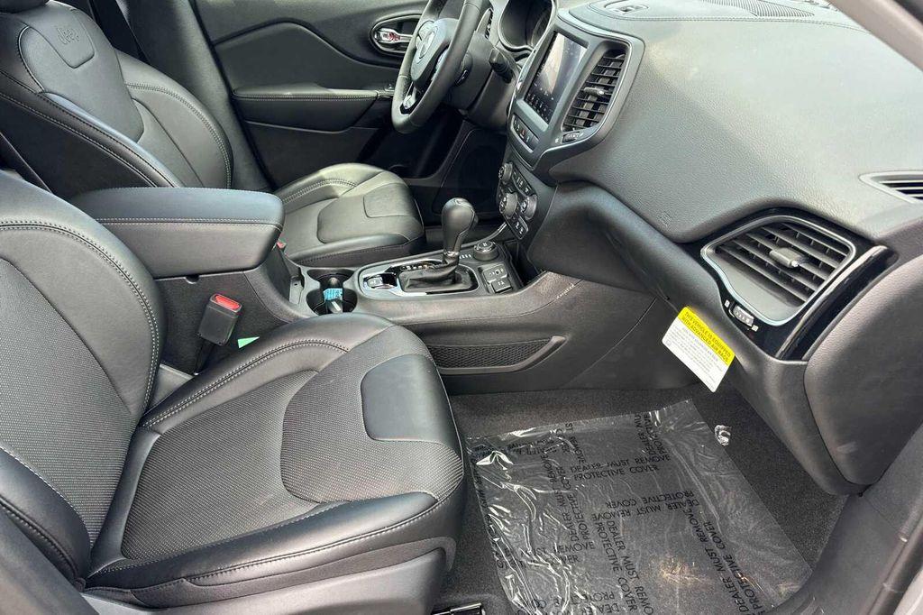 new 2023 Jeep Cherokee car, priced at $34,995