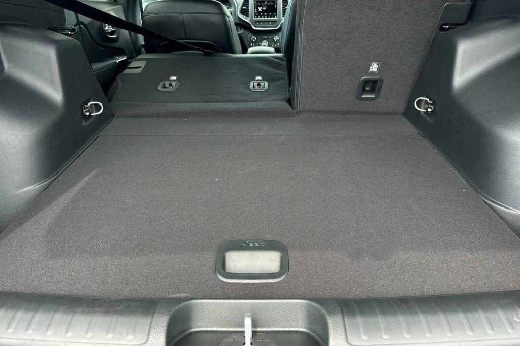 new 2023 Jeep Cherokee car, priced at $34,995