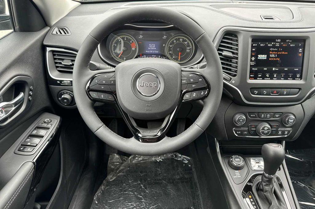 new 2023 Jeep Cherokee car, priced at $36,995