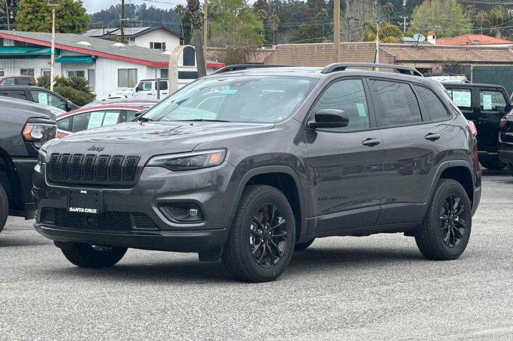 new 2023 Jeep Cherokee car, priced at $36,995