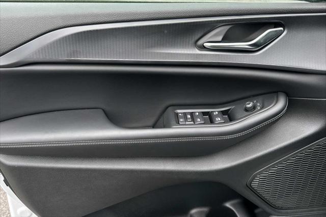 new 2024 Jeep Grand Cherokee car, priced at $41,995