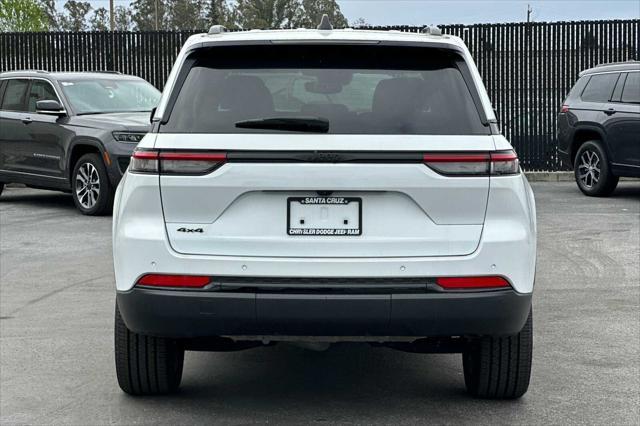 new 2024 Jeep Grand Cherokee car, priced at $41,995