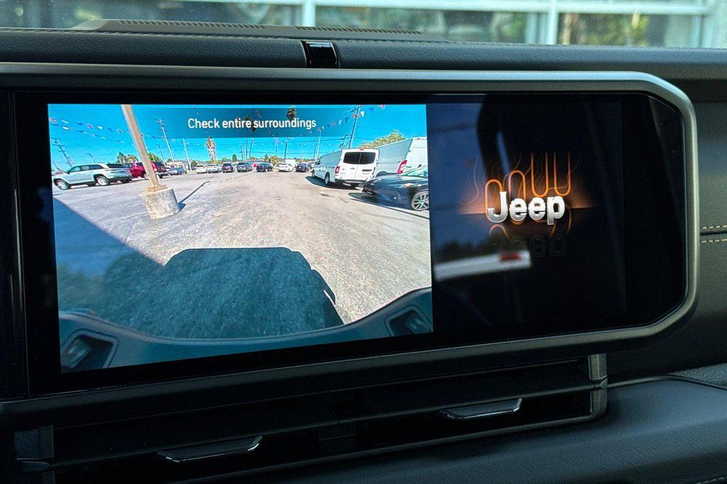 new 2025 Jeep Gladiator car, priced at $43,565