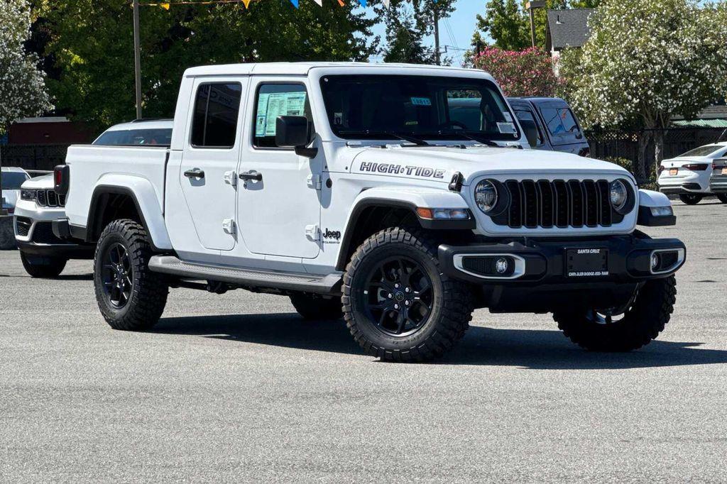 new 2025 Jeep Gladiator car, priced at $43,565
