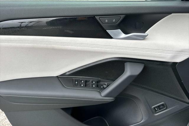 new 2025 Volkswagen Tiguan car, priced at $36,826