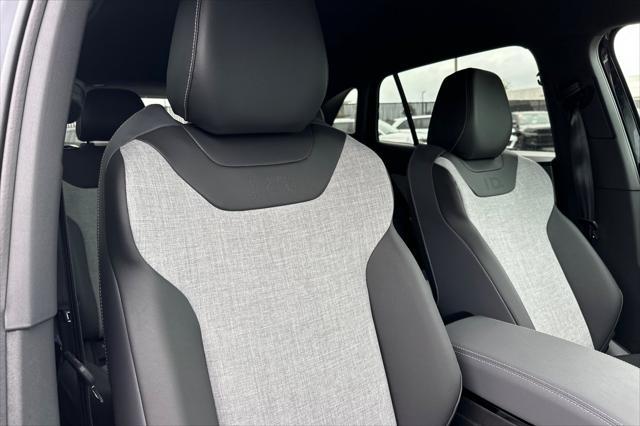 new 2025 Volkswagen ID.4 car, priced at $51,161