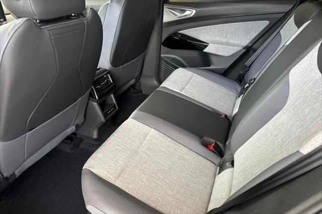 new 2025 Volkswagen ID.4 car, priced at $47,261