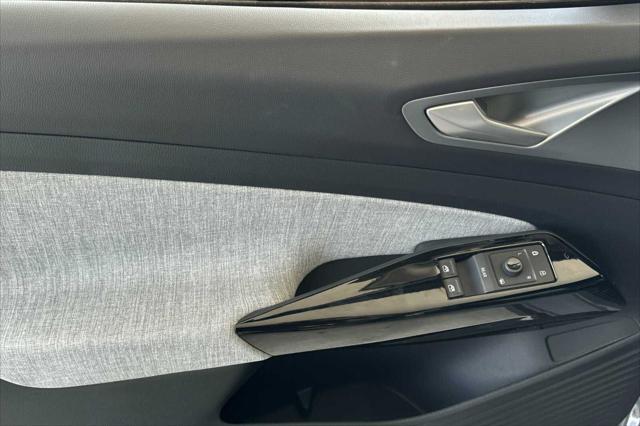 new 2025 Volkswagen ID.4 car, priced at $47,261