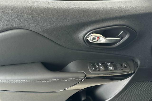 new 2023 Jeep Cherokee car, priced at $34,995