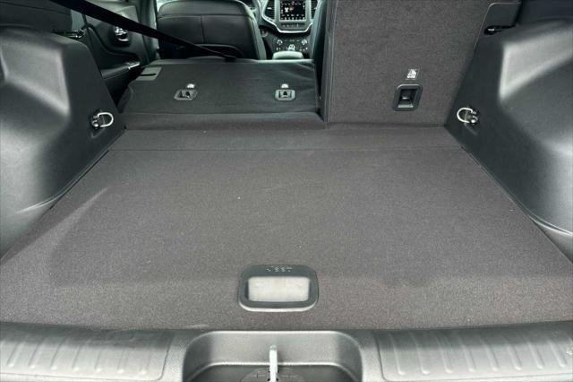 new 2023 Jeep Cherokee car, priced at $34,995