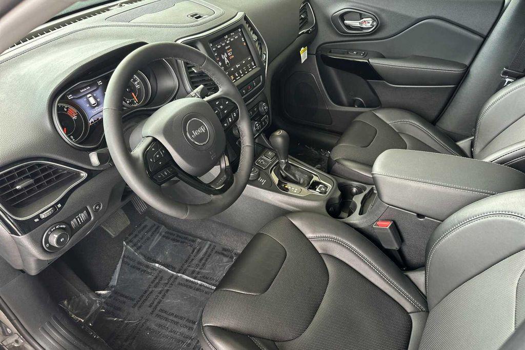 new 2023 Jeep Cherokee car, priced at $34,995