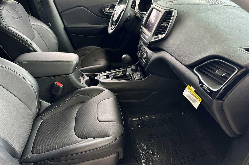 new 2023 Jeep Cherokee car, priced at $34,995