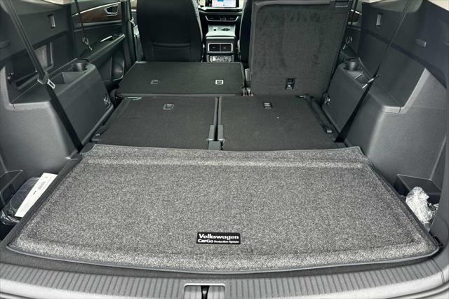 new 2025 Volkswagen Atlas car, priced at $40,499