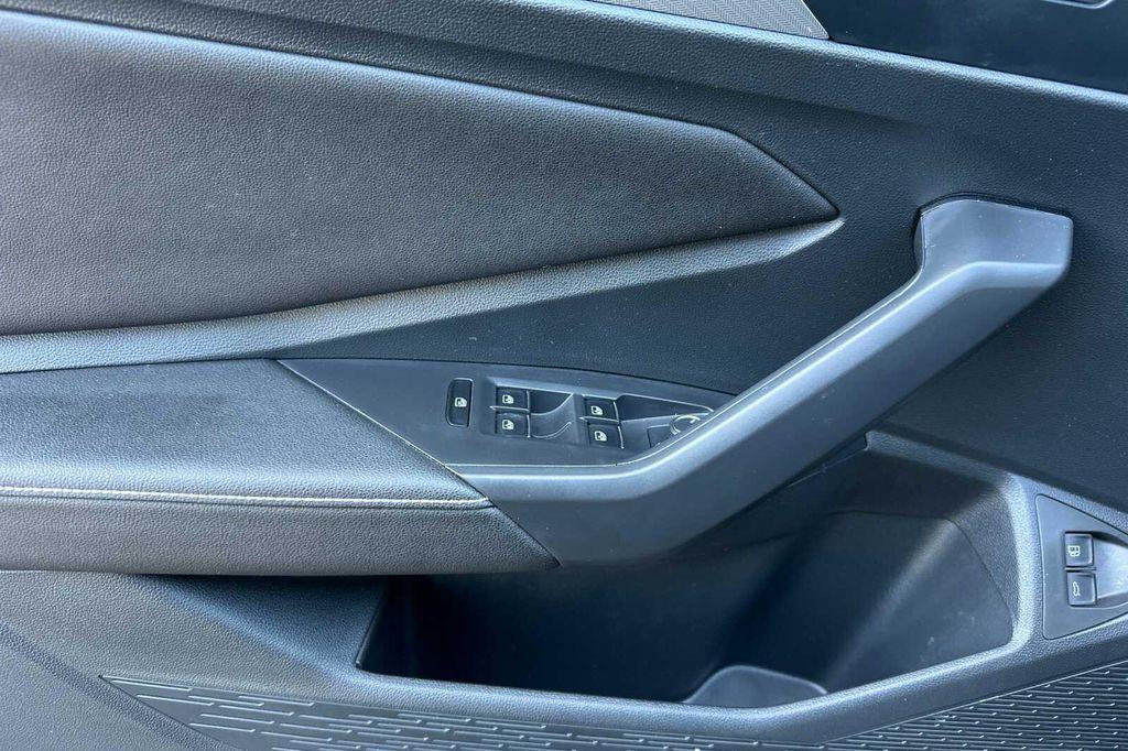 used 2024 Volkswagen Jetta car, priced at $22,995