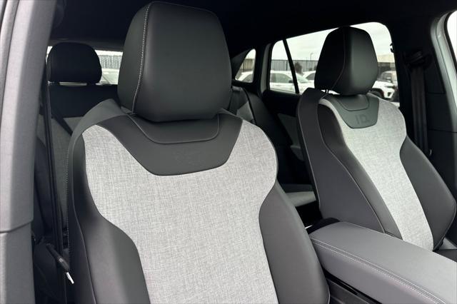 new 2024 Volkswagen ID.4 car, priced at $50,911