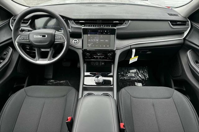 new 2023 Jeep Grand Cherokee car, priced at $40,995