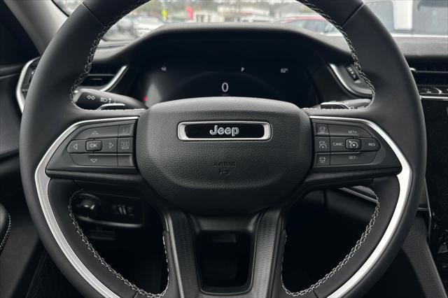 new 2023 Jeep Grand Cherokee car, priced at $40,995