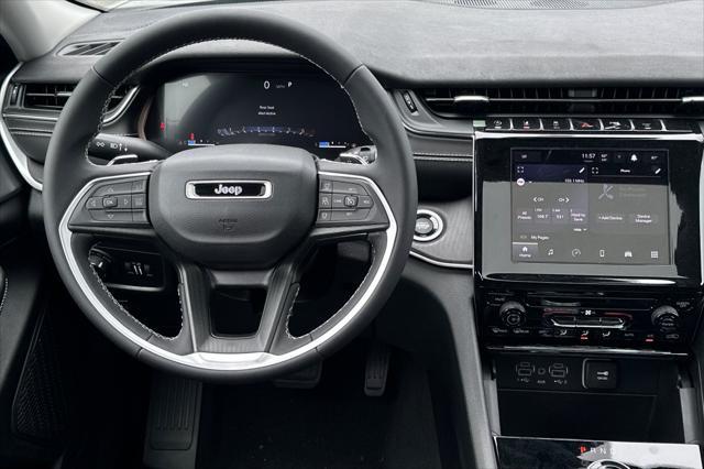 new 2023 Jeep Grand Cherokee car, priced at $40,995