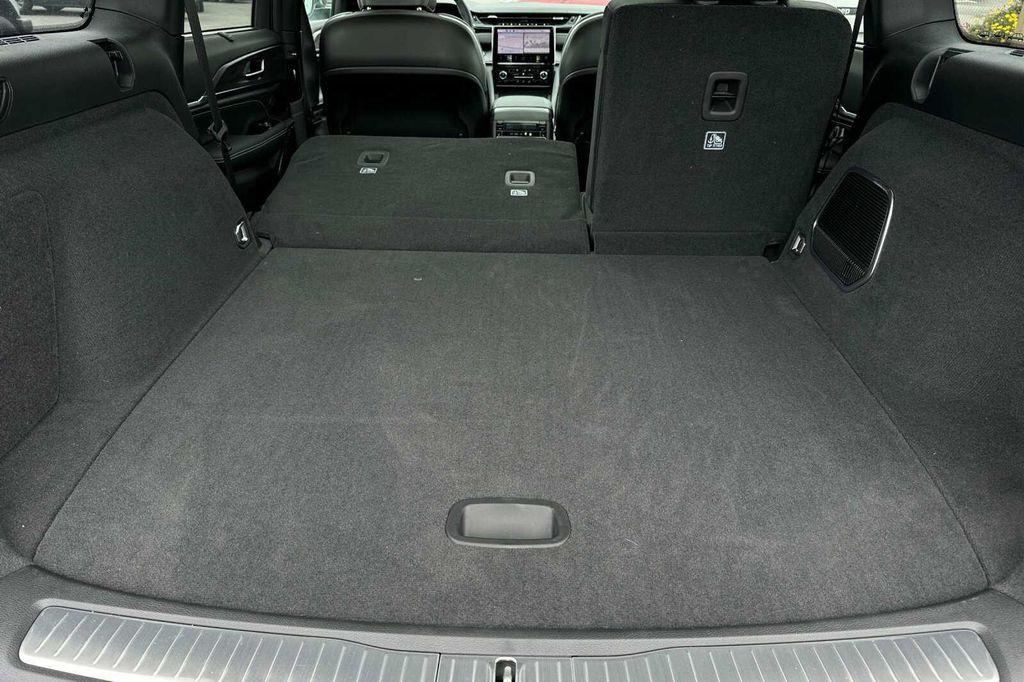 new 2023 Jeep Grand Cherokee car, priced at $37,995