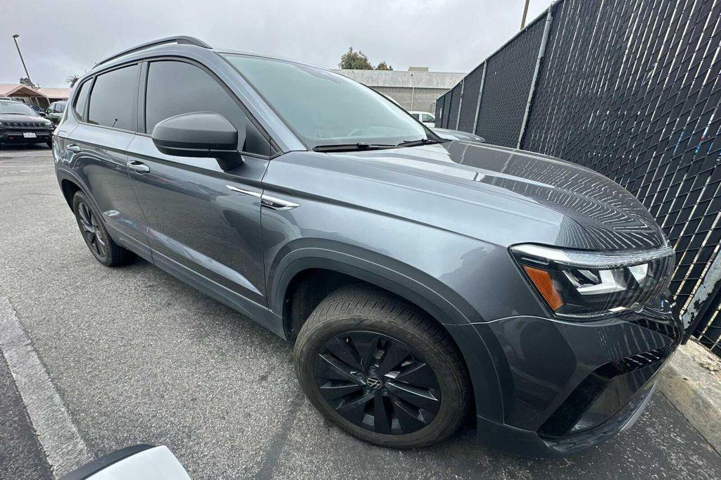 used 2024 Volkswagen Taos car
