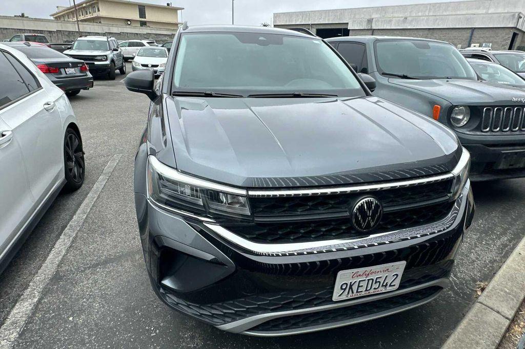 used 2024 Volkswagen Taos car