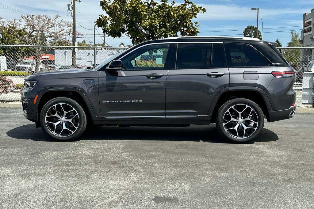 new 2022 Jeep Grand Cherokee 4xe car, priced at $59,995