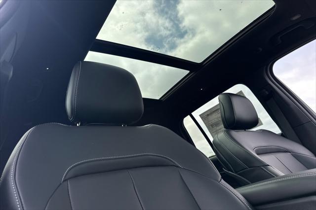new 2025 Jeep Grand Cherokee car, priced at $46,930